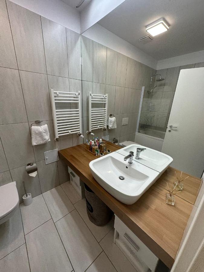Citta Luxury Apartment 75 Bukares Bagian luar foto